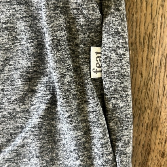 New Feat Mens Standard Crewneck Sweatshirt & Shorts Set Heather gray Size Large - Picture 11 of 13